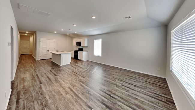 Building Photo - Brand New 4 Bedroom Home in Yukon