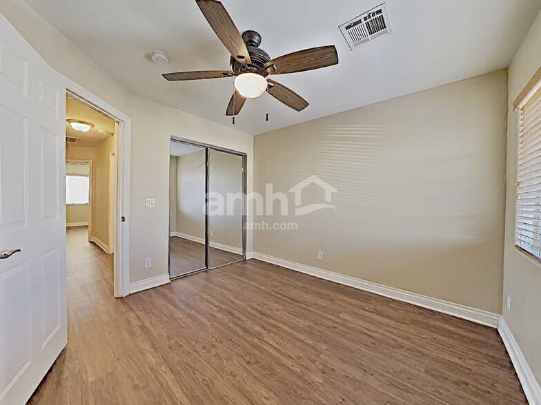 Building Photo - 1095 Willjay Ln