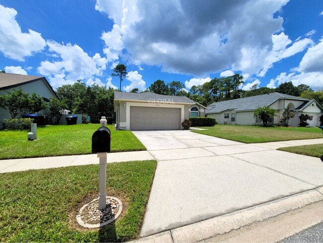 Building Photo - 3BR Orlando Home with Community Pool in Deer Creek Village