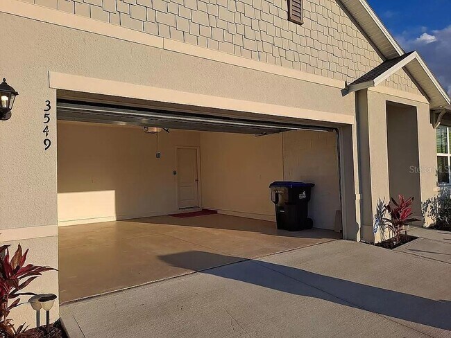 Building Photo - 3549 Crimson Clover Dr