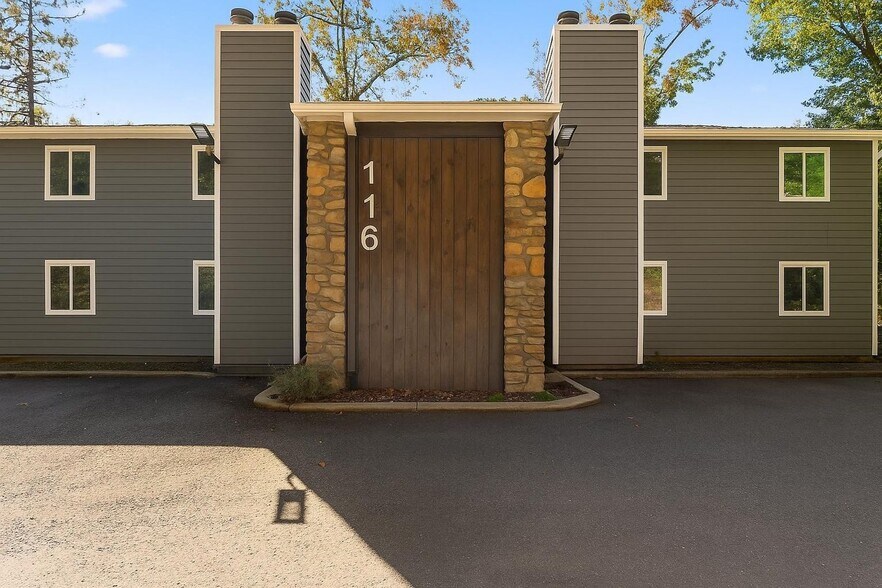 Building Photo - 116 Lookout Dr
