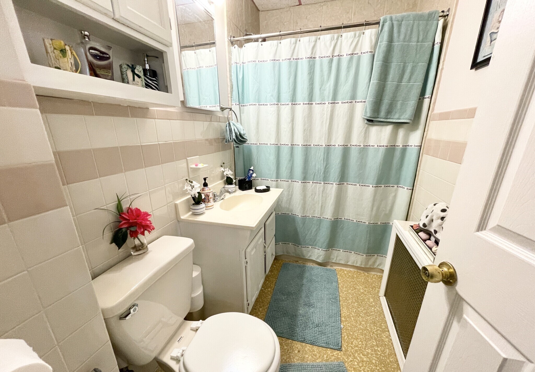 Building Photo - 26-28 Harbor View St