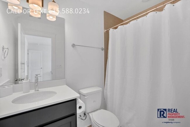 Building Photo - 613 Conifer Dr