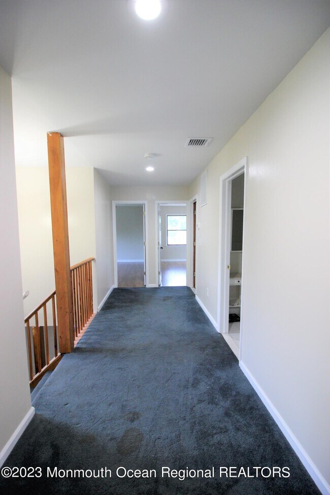 Building Photo - 233 Keller St