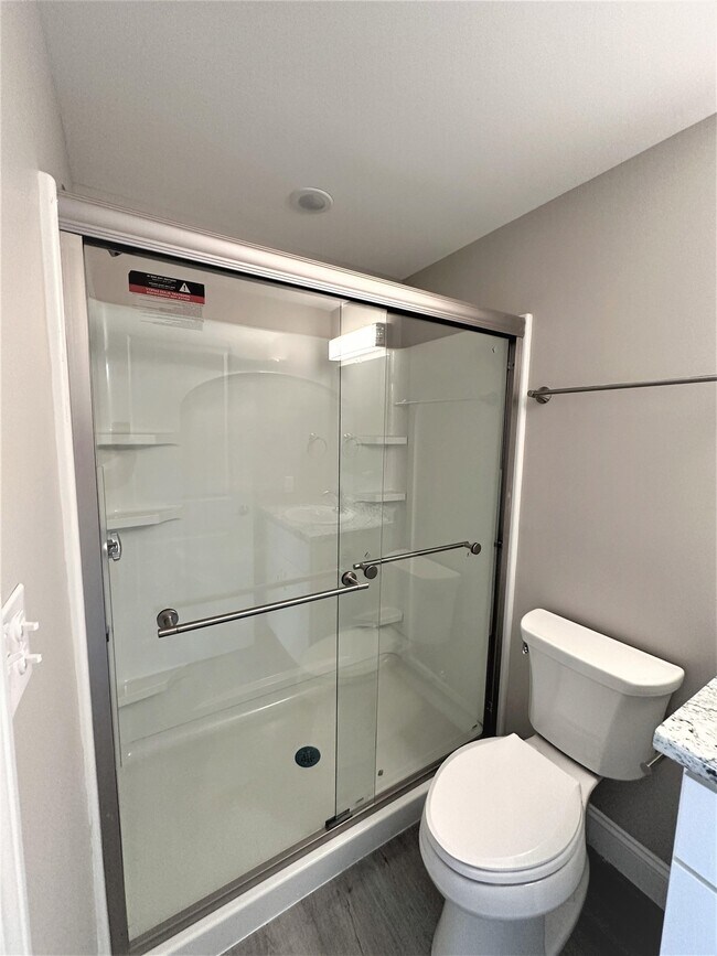 Building Photo - 530 Chestnut St