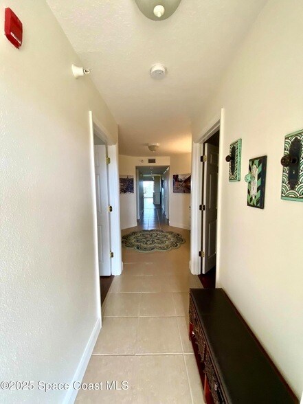 Building Photo - 732 Bayside Dr