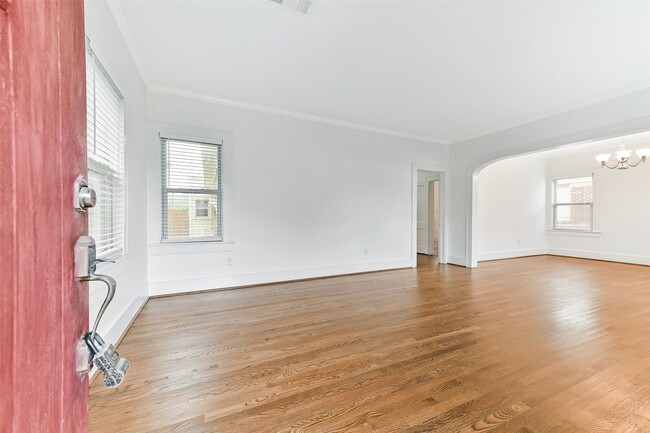 Building Photo - 4701 Avenue N 1/2 Rear