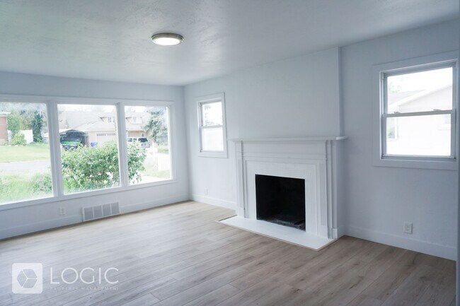 Building Photo - 171 E 3000 S