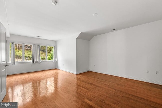 Building Photo - 6716 Newstead Ln