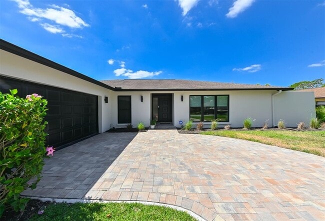 Building Photo - 13916 Wellesford Way