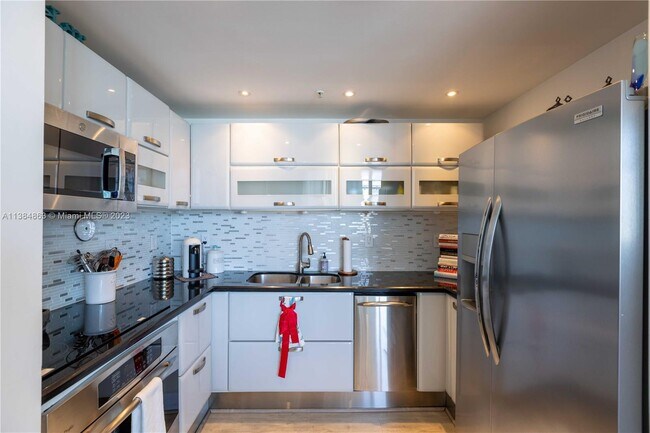 Primary Photo - 6580 Indian Creek Dr