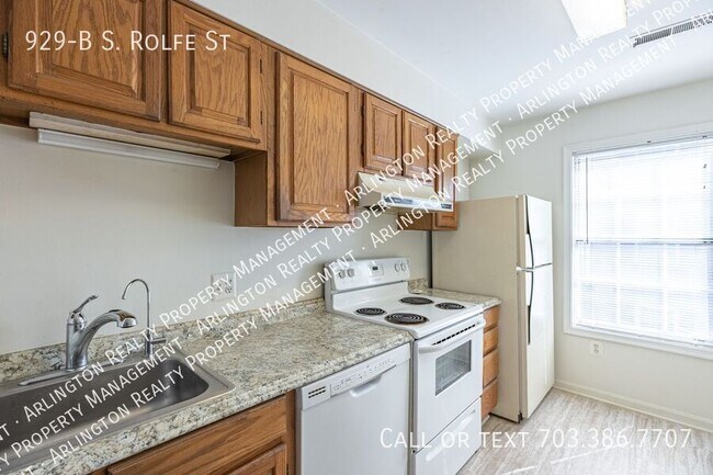 Building Photo - 929-B S Rolfe St