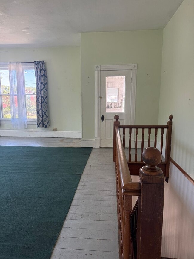 Building Photo - Big Character. Bigger Home in this 4 Bedroom-1 Bathroom charmer