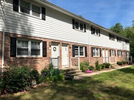 Building Photo - 105 Cushman Rd