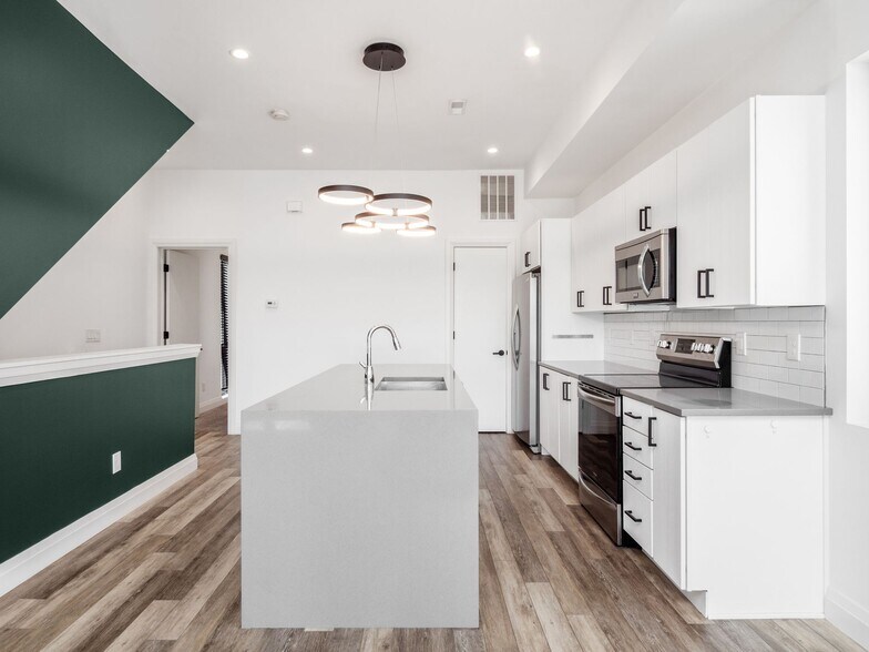 Building Photo - 911 N 4th St