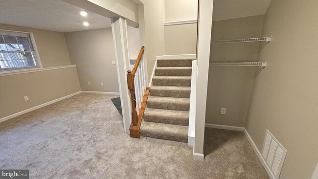 Building Photo - 1196 Swanhill Ct