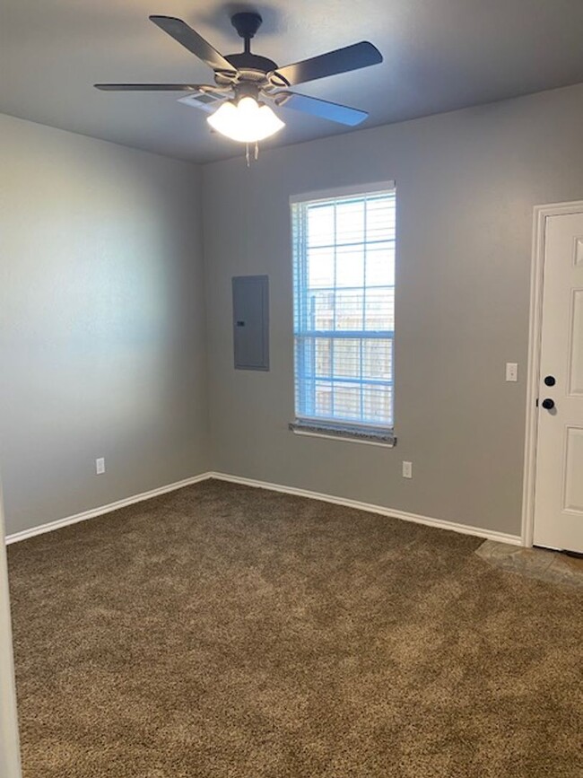 Building Photo - Brand new construction! 3br 2ba duplex wit...