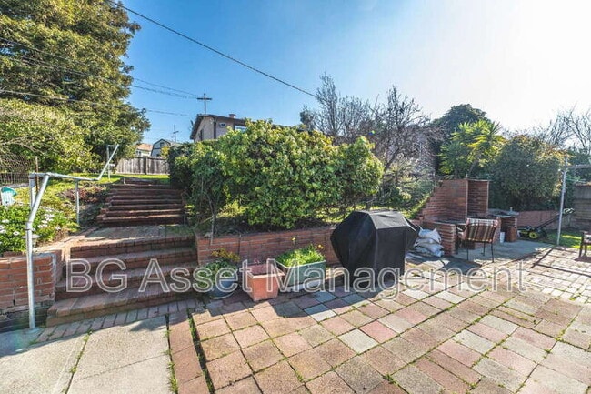 Building Photo - 950 Kelvin Ct