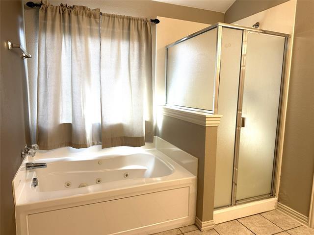 Building Photo - 3002 Admiral Dr