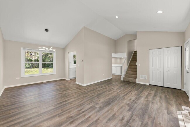 Building Photo - 1057 Bothwell Cir