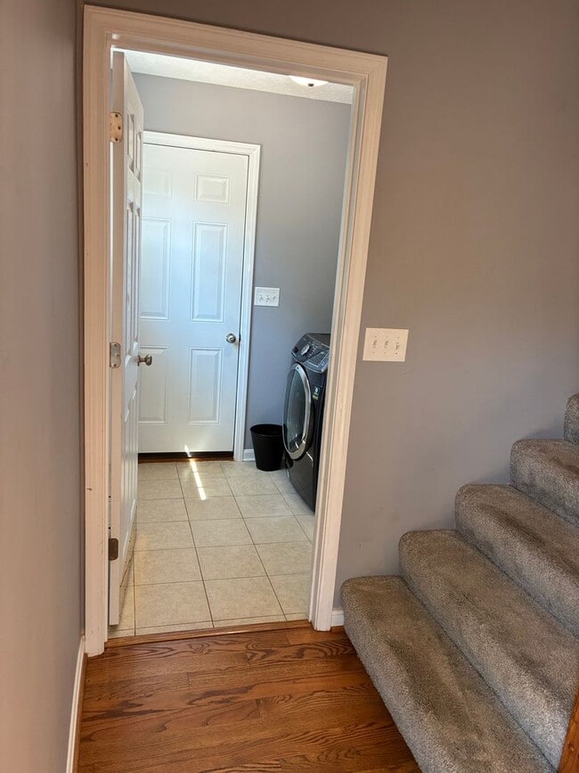 Building Photo - **ELIZABETHTOWN INDEPENDENT SCHOOL DISTRICT**