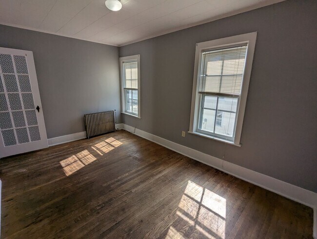 Building Photo - 31 Central Ave