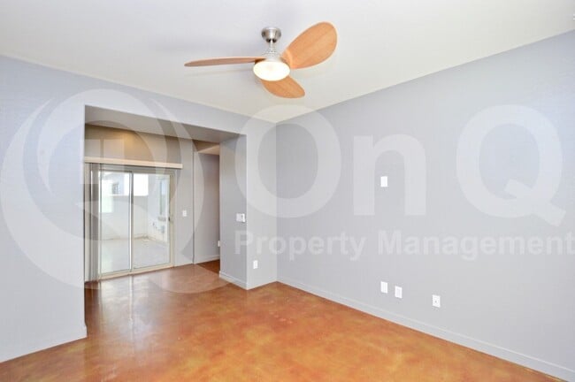 Building Photo - 4724 E Redfield Rd