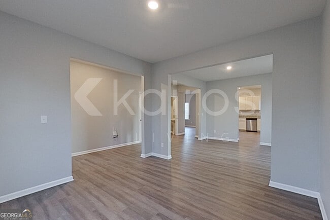 Building Photo - 3470 Bridgewood Dr