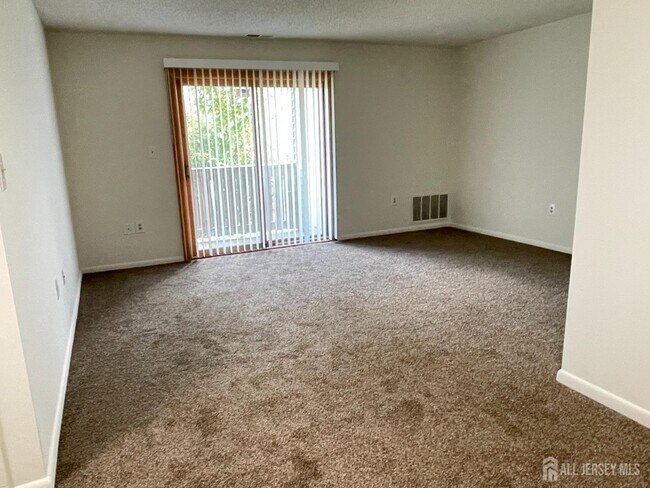 Building Photo - 1216 Ravens Crest Dr