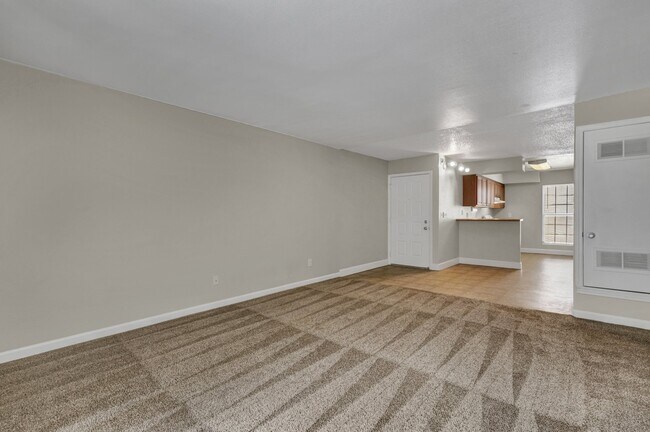 Building Photo - 3140 Van Teylingen Dr