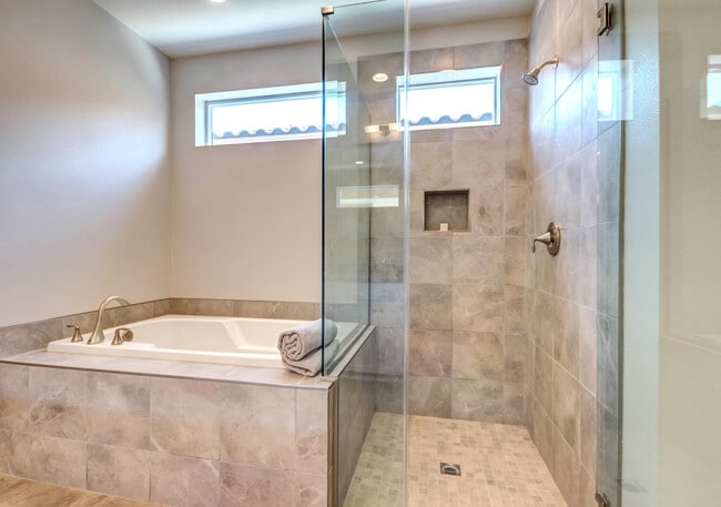 Building Photo - 67424 Zuni Ct