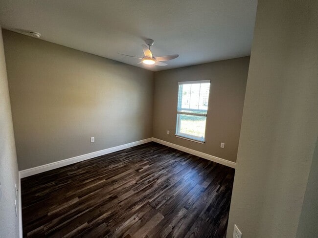 Building Photo - New Construction Custom Home - Desirable SE Ocala Neighborhood 3/2/2 **WON"T LAST**