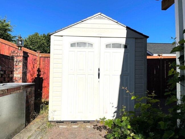 Building Photo - 8408 33rd St W