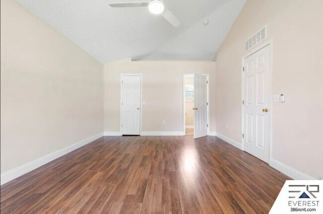 Building Photo - 28 Powder Horn Dr