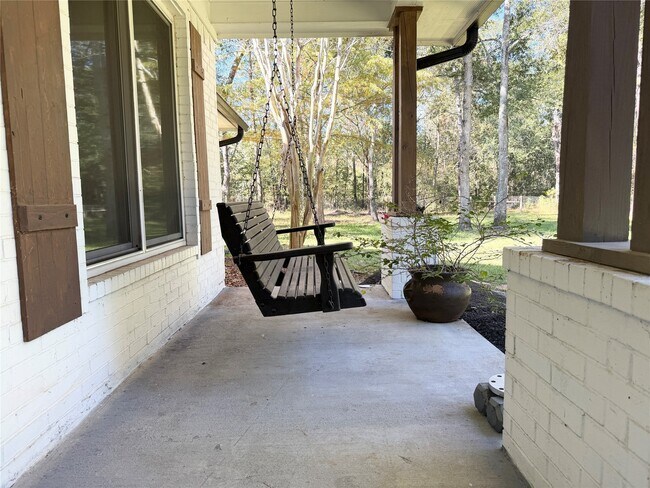 Building Photo - 28402 Ascot Farms Rd