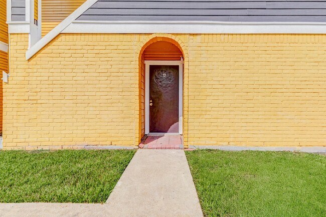 Building Photo - 12527 Ashford Meadow Dr