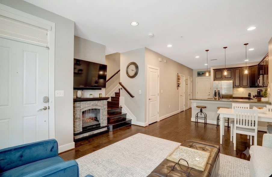 Living Room - 2209 Richmond Hwy