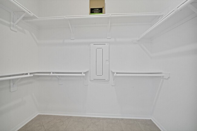 Building Photo - 12513 Beacon Cove Dr