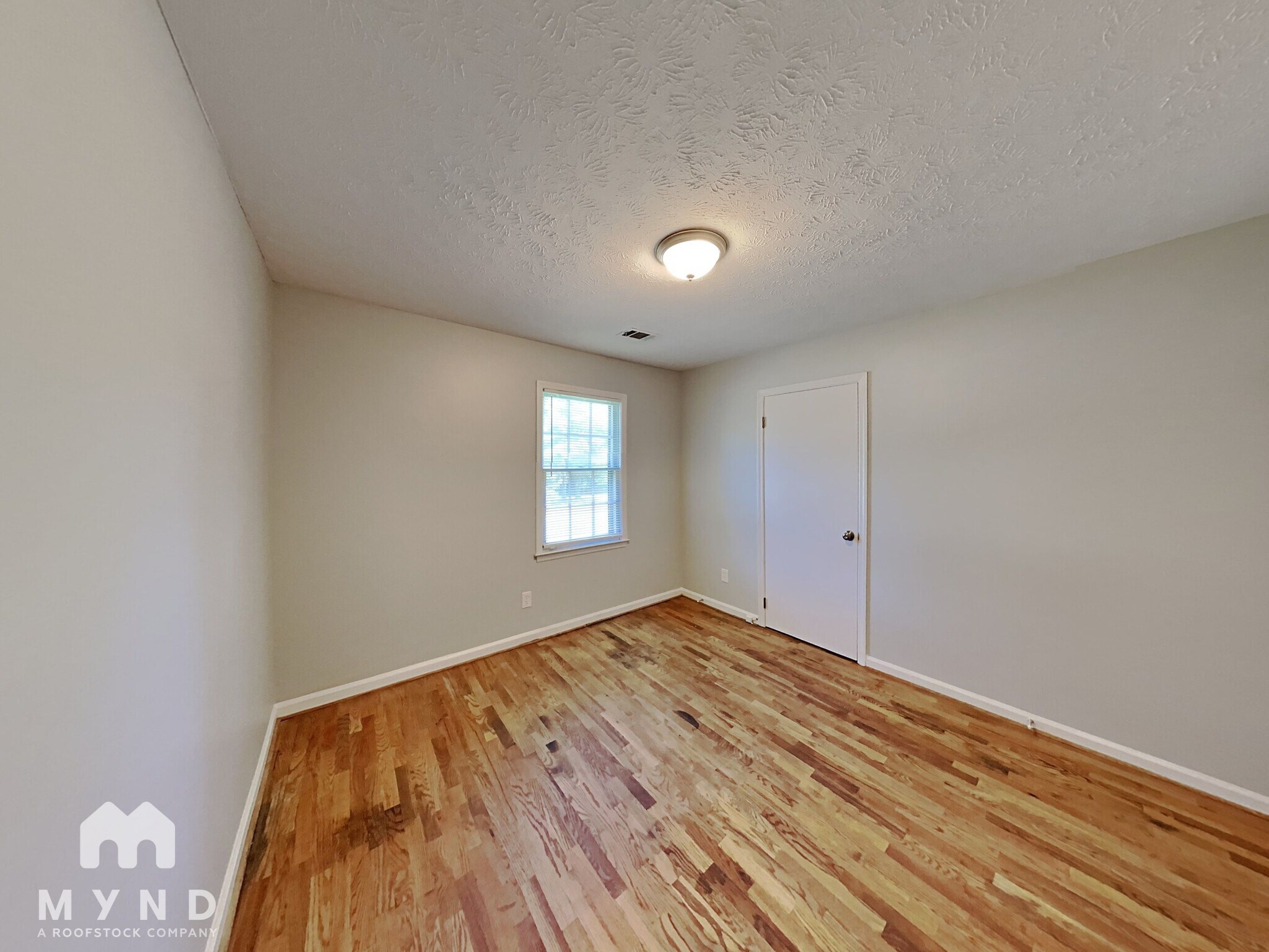 Building Photo - 105 Heritage Way