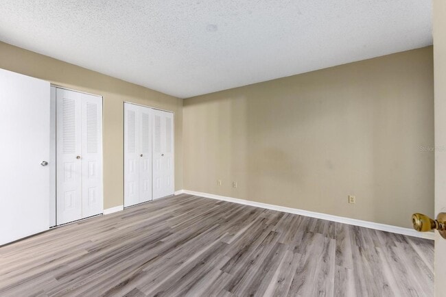 Building Photo - 4057 Crockers Lake Blvd