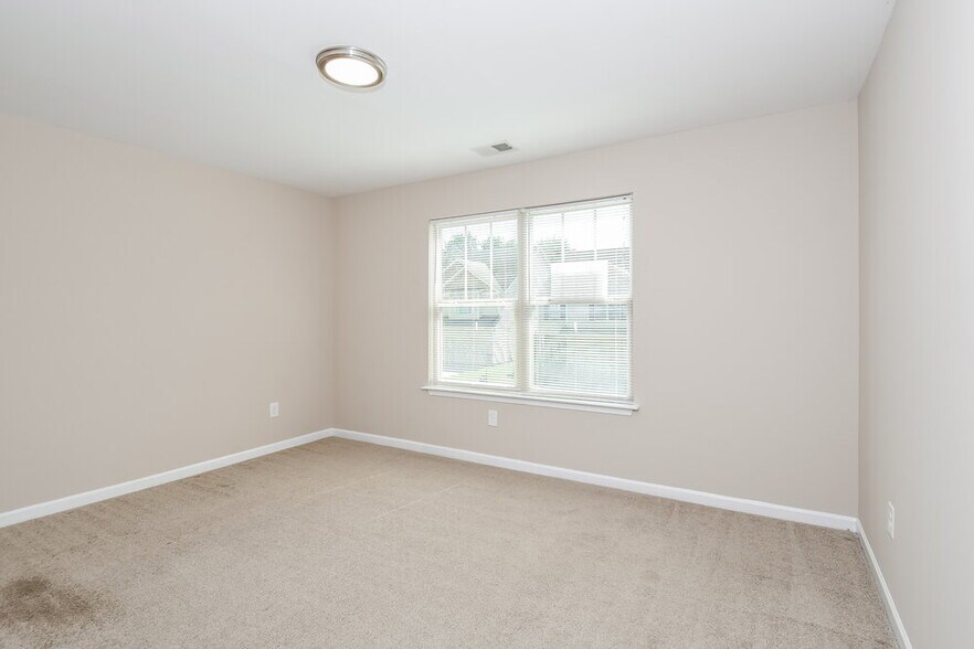 Building Photo - 125 Bethany Manor Dr