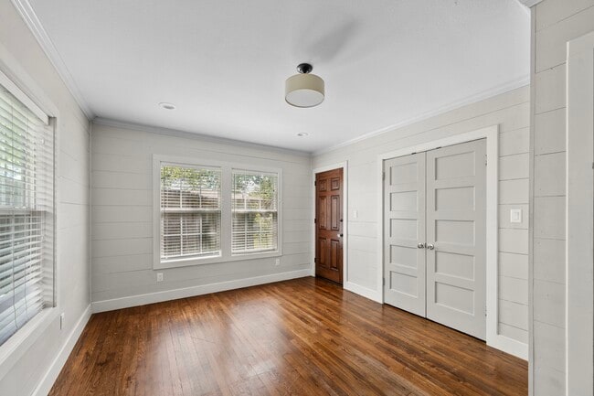 Building Photo - 1036 Jackson St