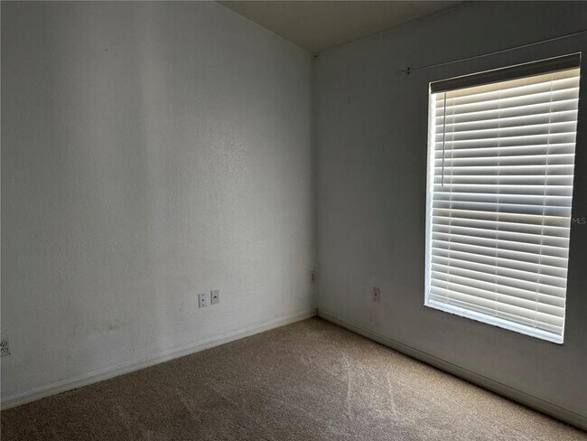 Building Photo - 14 Sunrise Dr