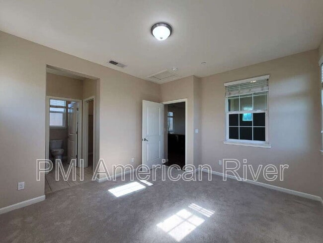 Building Photo - 2356 Wharton Ln