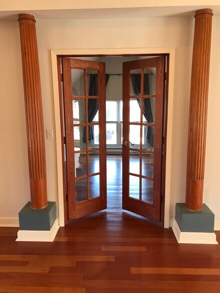 Bedroom - 2200 Girard Ave S