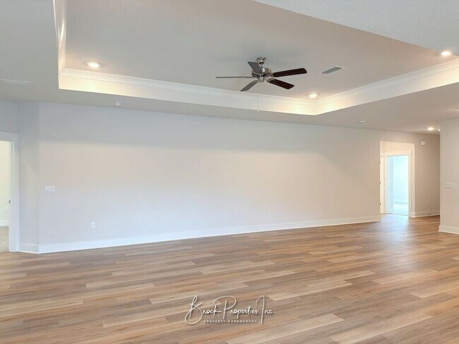 Building Photo - 6052 Rutherford Lp