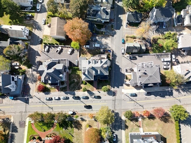 Building Photo - 95 Summer St