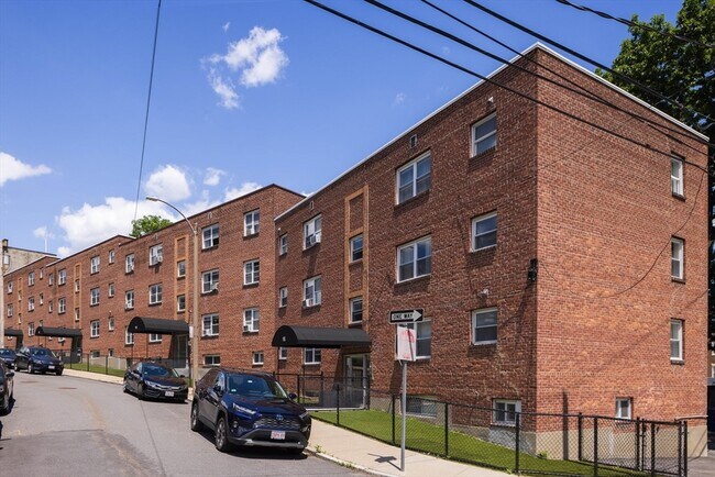 Building Photo - 12 Vinal St