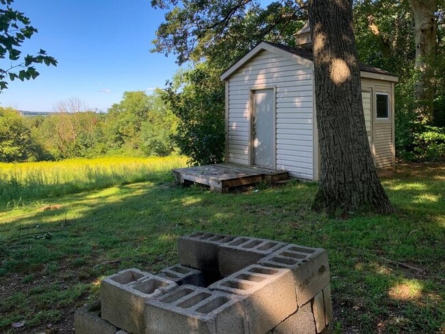 Building Photo - 1057 Ridge Rd