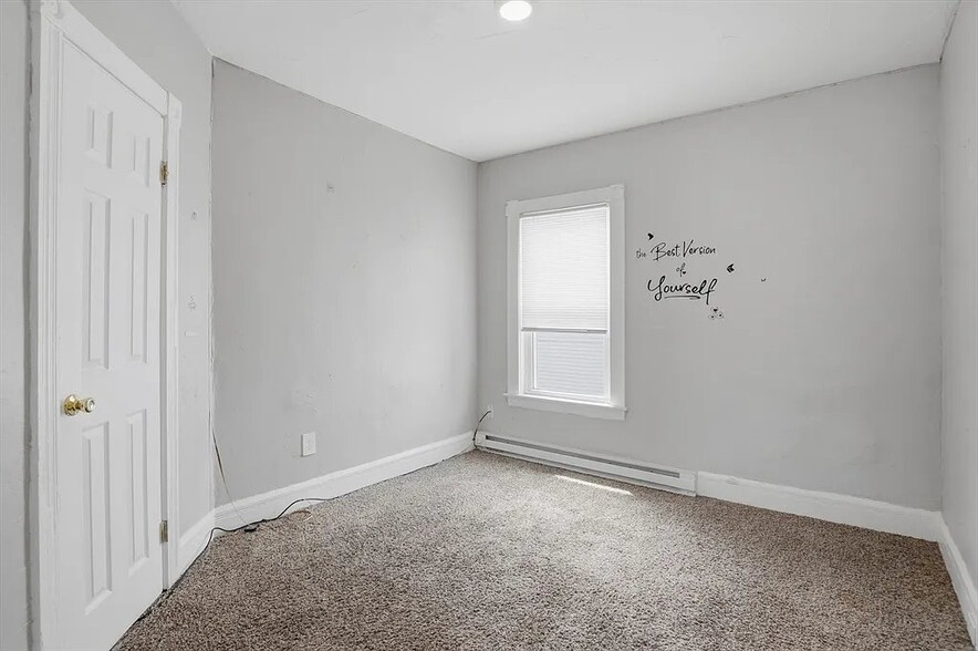 Building Photo - 31 Aetna St